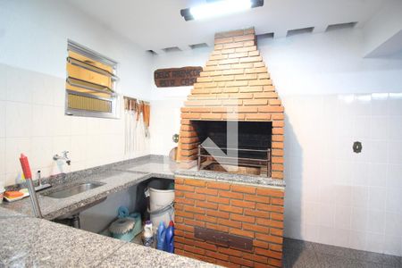 Casa à venda com 331m², 4 quartos e 3 vagas Casa à venda com 331m², 4 quartos e 3 vagasChurrasqueira