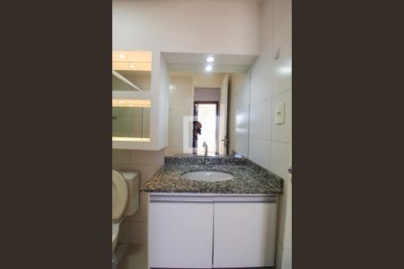 Banheiro de apartamento para alugar com 1 quarto, 32m² em Brás, São Paulo