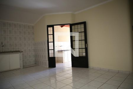 Casa para alugar com 110m², 2 quartos e 1 vagaSala/Cozinha