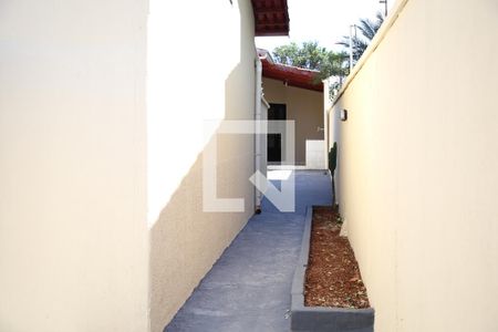 Casa para alugar com 110m², 2 quartos e 1 vagaQuintal