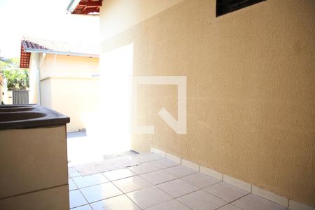 Casa para alugar com 110m², 2 quartos e 1 vagaÁrea de Serviço