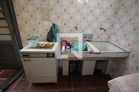 Casa à venda com 150m², 4 quartos e 2 vagasLavanderia