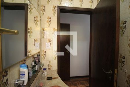 Casa à venda com 150m², 4 quartos e 2 vagasBanheiro