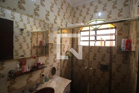 Casa à venda com 150m², 4 quartos e 2 vagasBanheiro