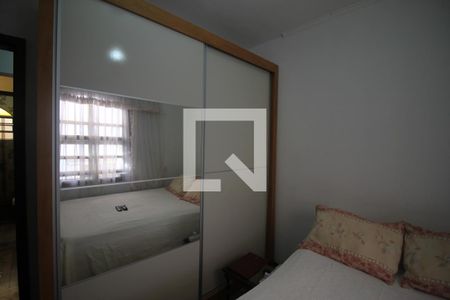 Quarto de casa à venda com 4 quartos, 150m² em Jardim Sabara, São Paulo