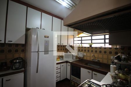 Casa à venda com 150m², 4 quartos e 2 vagasCozinha