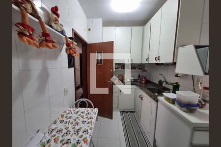 Apartamento à venda com 92m², 3 quartos e sem vagaCozinha