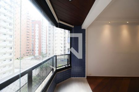 Varanda da sala  de apartamento à venda com 3 quartos, 116m² em Moema, São Paulo