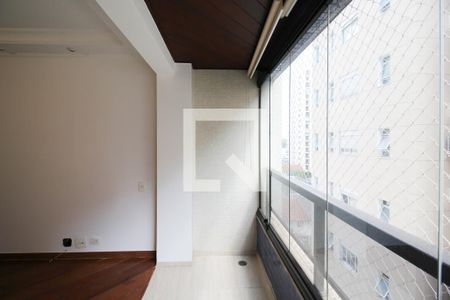 Apartamento à venda com 3 quartos, 116m² em Moema, São Paulo