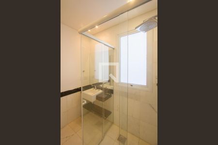 Casa de condomínio à venda com 931m², 4 quartos e 3 vagasBanheiro Suíte 4