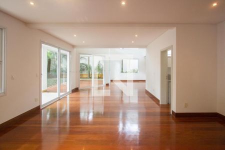 Sala de casa de condomínio à venda com 4 quartos, 931m² em Jardim Petropolis, São Paulo