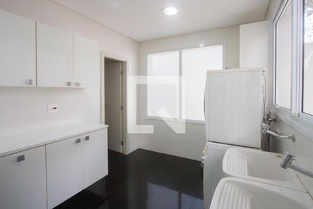 Casa de condomínio à venda com 931m², 4 quartos e 3 vagasÁrea de Serviço