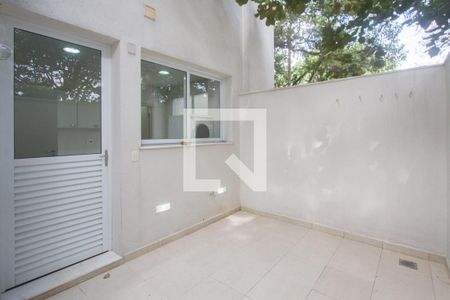 Casa de condomínio à venda com 931m², 4 quartos e 3 vagasQuintal
