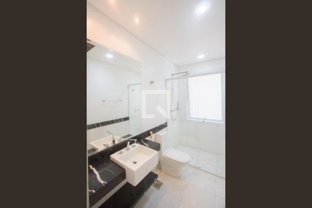 Casa de condomínio à venda com 931m², 4 quartos e 3 vagasBanheiro Suíte 2