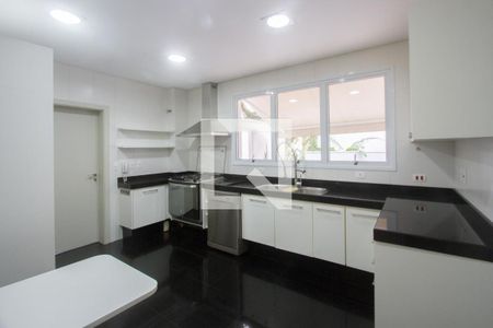 Casa de condomínio à venda com 931m², 4 quartos e 3 vagasCozinha