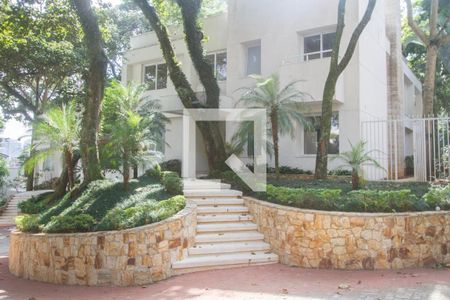 Casa de condomínio à venda com 931m², 4 quartos e 3 vagasFachada da Casa