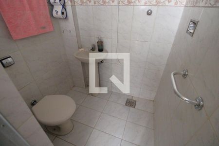 Apartamento à venda com 121m², 2 quartos e 1 vagaBanheiro de serviço