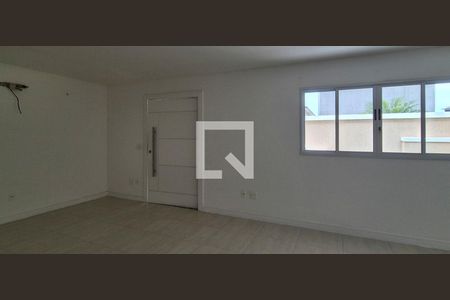 Sala de casa de condomínio para alugar com 5 quartos, 238m² em Vargem Pequena, Rio de Janeiro