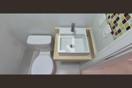 Lavabo de casa de condomínio para alugar com 5 quartos, 238m² em Vargem Pequena, Rio de Janeiro