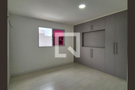 Casa de condomínio à venda com 238m², 5 quartos e 3 vagasSuite 4