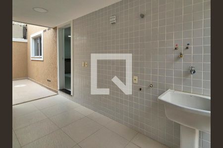 Casa de condomínio à venda com 238m², 5 quartos e 3 vagasÁrea de serviço