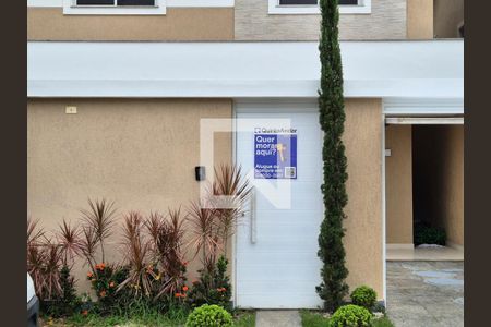 Casa de condomínio à venda com 238m², 5 quartos e 3 vagasPlaca