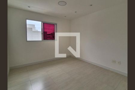 Casa de condomínio à venda com 238m², 5 quartos e 3 vagasSuite 1