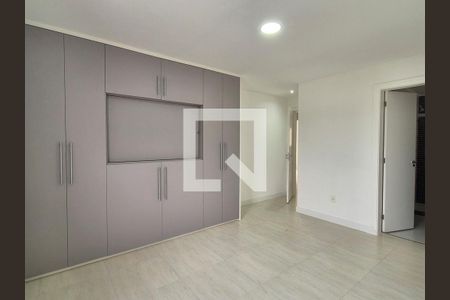 Casa de condomínio à venda com 238m², 5 quartos e 3 vagasSuite 4