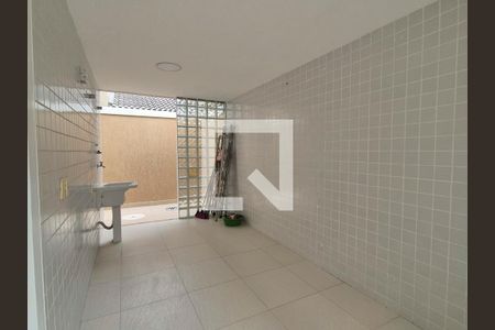 Casa de condomínio à venda com 238m², 5 quartos e 3 vagasÁrea de serviço