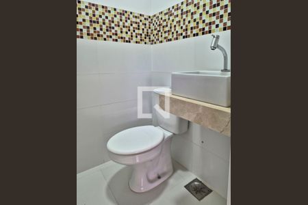 Lavabo de casa de condomínio à venda com 5 quartos, 238m² em Vargem Pequena, Rio de Janeiro