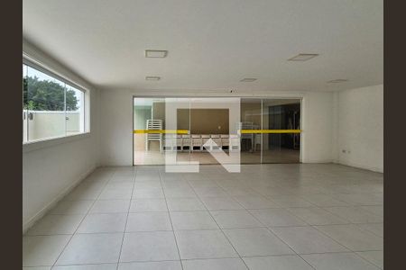 Casa de condomínio à venda com 238m², 5 quartos e 3 vagasÁrea comum
