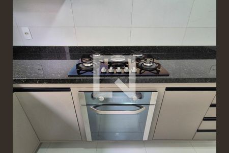 Casa de condomínio à venda com 238m², 5 quartos e 3 vagasCozinha