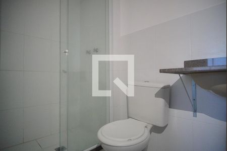 Banheiro da Suíte de apartamento para alugar com 2 quartos, 55m² em Farrapos, Porto Alegre