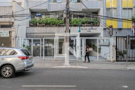 Apartamento à venda com 75m², 2 quartos e sem vaga Apartamento à venda com 75m², 2 quartos e sem vagaFachada