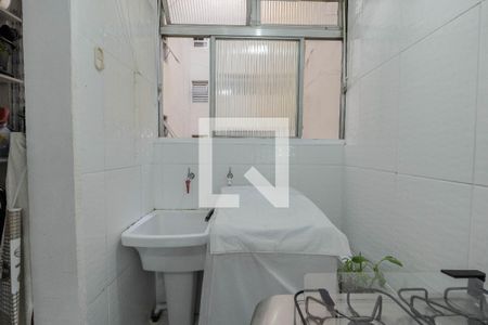 Apartamento à venda com 75m², 2 quartos e sem vaga Apartamento à venda com 75m², 2 quartos e sem vagaCozinha e Área de Serviço
