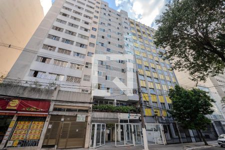 Apartamento à venda com 75m², 2 quartos e sem vaga Apartamento à venda com 75m², 2 quartos e sem vagaFachada