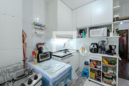 Apartamento à venda com 75m², 2 quartos e sem vaga Apartamento à venda com 75m², 2 quartos e sem vagaCozinha e Área de Serviço