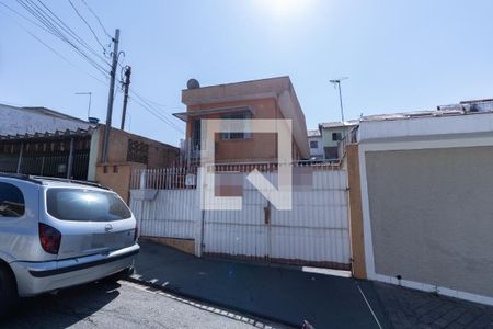 Casa à venda com 214m², 4 quartos e 3 vagasFachada