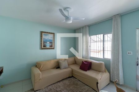 Casa à venda com 214m², 4 quartos e 3 vagasCasa 2 Sala