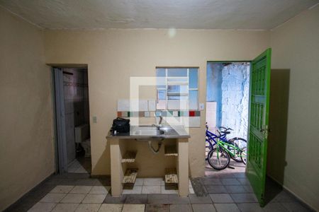 Sala / Cozinha de casa para alugar com 1 quarto, 27m² em Ermelino Matarazzo, São Paulo