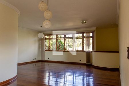 Sala de casa para alugar com 3 quartos, 256m² em Pastoril, Ribeirão Pires