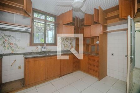 Cozinha de casa à venda com 4 quartos, 990m² em Jardim Sabará, Porto Alegre