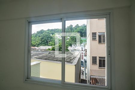 Sala vista da janela de apartamento à venda com 3 quartos, 88m² em Botafogo, Rio de Janeiro