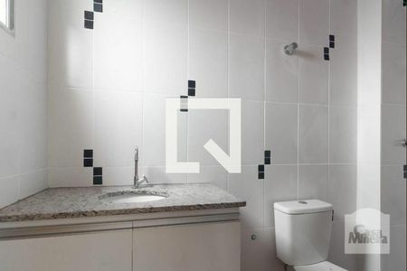 Banheiro de apartamento à venda com 2 quartos, 64m² em Fernão Dias, Belo Horizonte