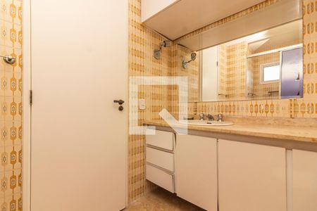 Banheiro da Suíte 1 de apartamento à venda com 3 quartos, 117m² em Pinheiros, São Paulo