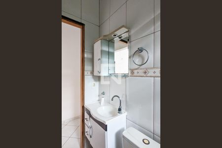 Banheiro de casa para alugar com 1 quarto, 32m² em Vila Santa Angelina, São Bernardo do Campo