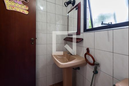 Apartamento para alugar com 360m², 4 quartos e 4 vagas Apartamento para alugar com 360m², 4 quartos e 4 vagasBanheiro