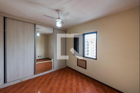 Suíte de apartamento para alugar com 4 quartos, 360m² em Ponta da Praia, Santos