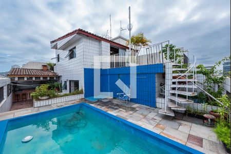 Apartamento para alugar com 360m², 4 quartos e 4 vagas Apartamento para alugar com 360m², 4 quartos e 4 vagasPiscina