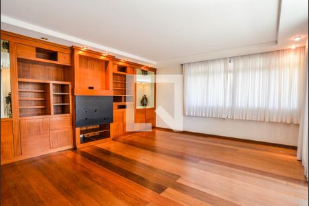 Sala de TV de apartamento à venda com 6 quartos, 400m² em Vila Gilda, Santo André